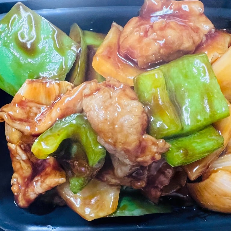B7. 青椒牛<br>Pepper Steak w. Onions