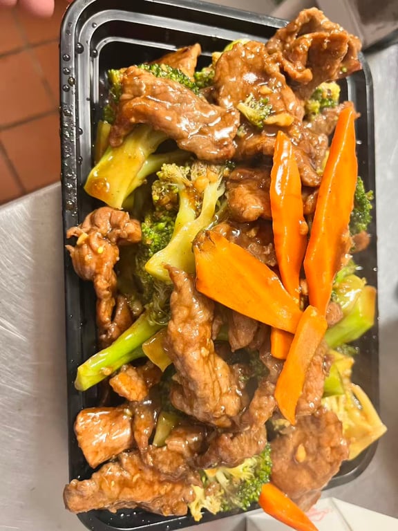 B-1.芥蓝牛 Beef with Broccoli