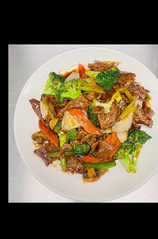 Beef with Mixed Vegetables 什菜牛
