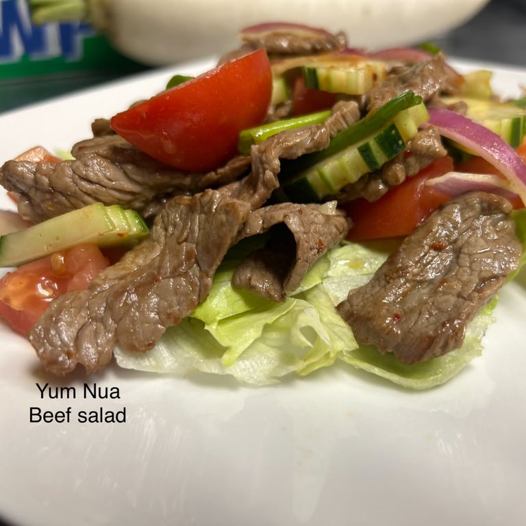 Yum Nua (Beef Salad)