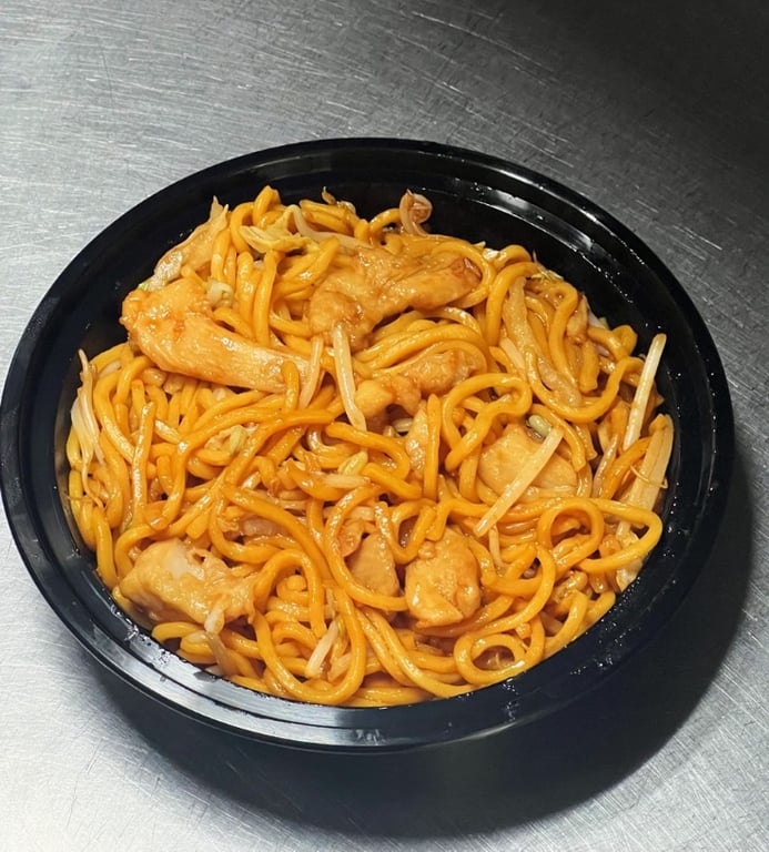 32. Chicken Lo Mein