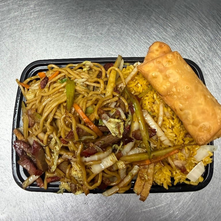 S6. Roast Pork Lo Mein (Combo Platter)