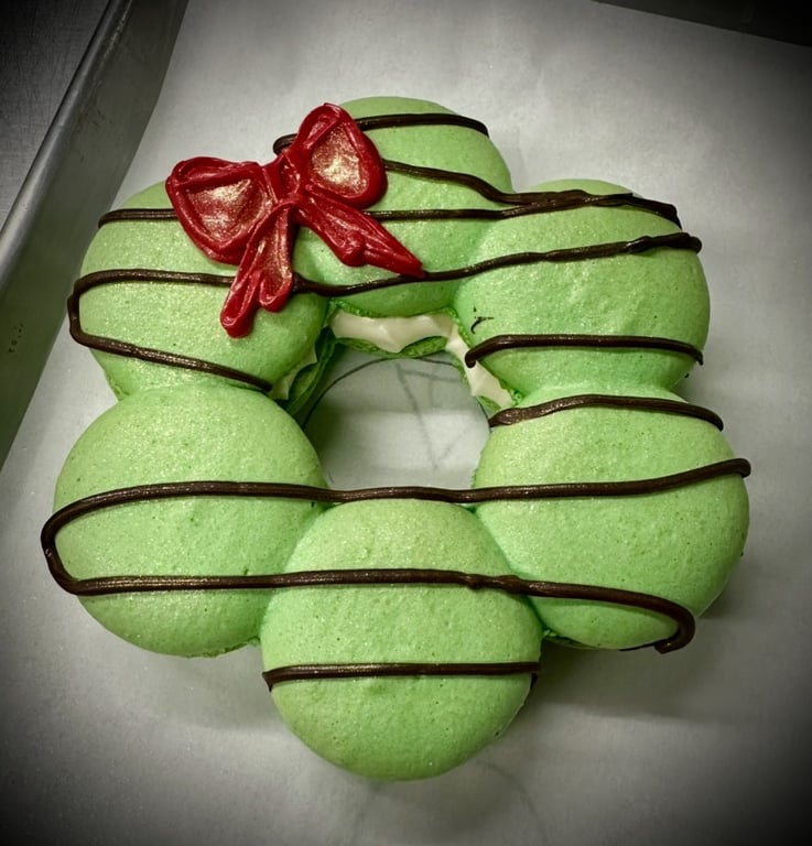 Christmas Macaron Wreath