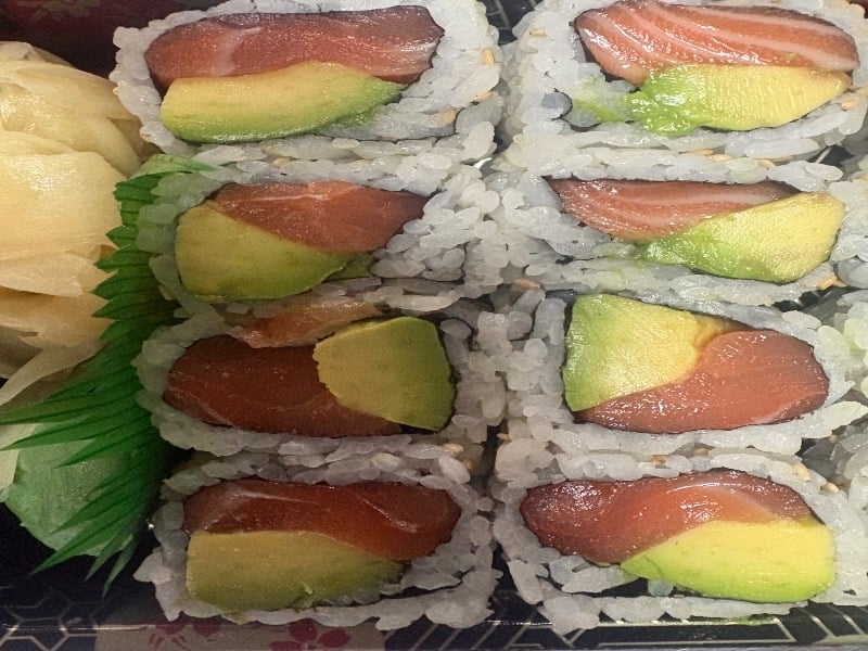 Salmon Avocado Roll - Raw
