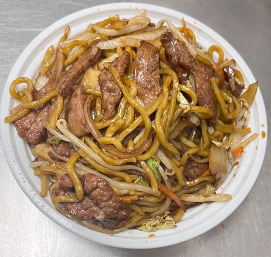 L24. Beef Lo Mein