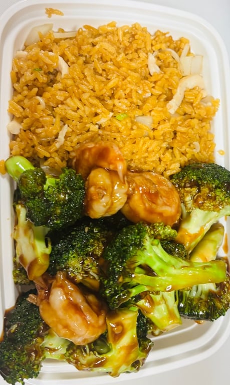 C10. Shrimp w. Broccoli