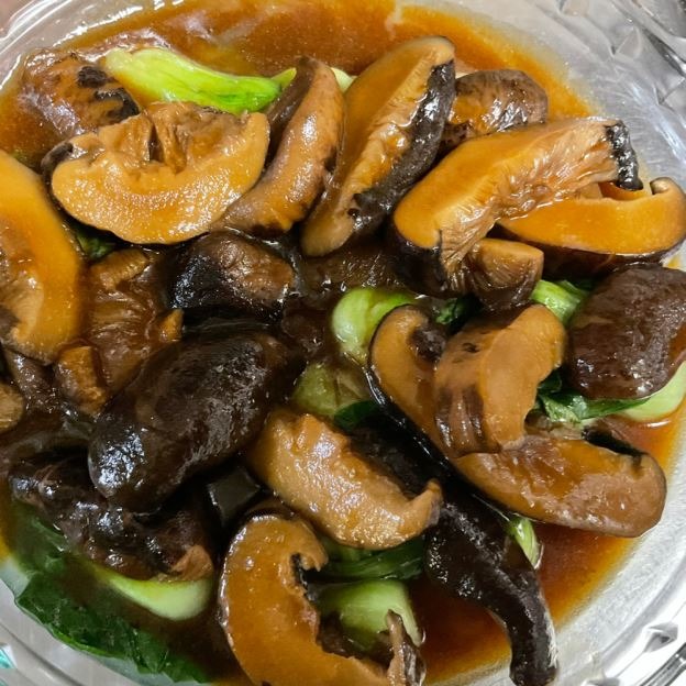 SP19. Mushroom with Baby Bok Choy in Oyster Sauce 蚝油蘑菇