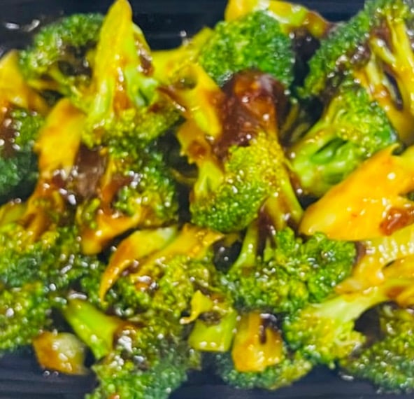 93. Broccoli w. Garlic Sauce