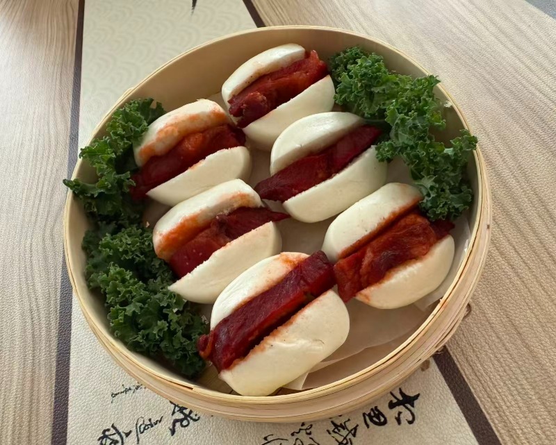 Sticky Pork Buns (4pcs)