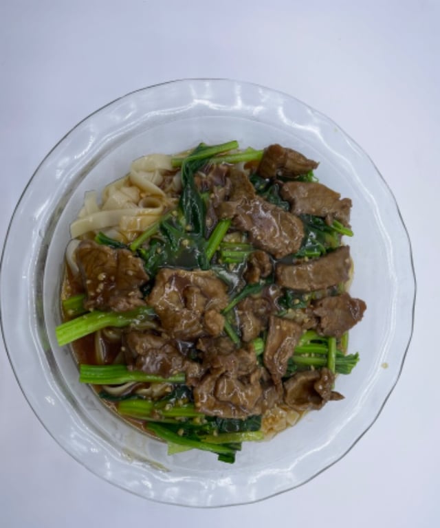 266. Beef & Vegetable on Rice Noodle