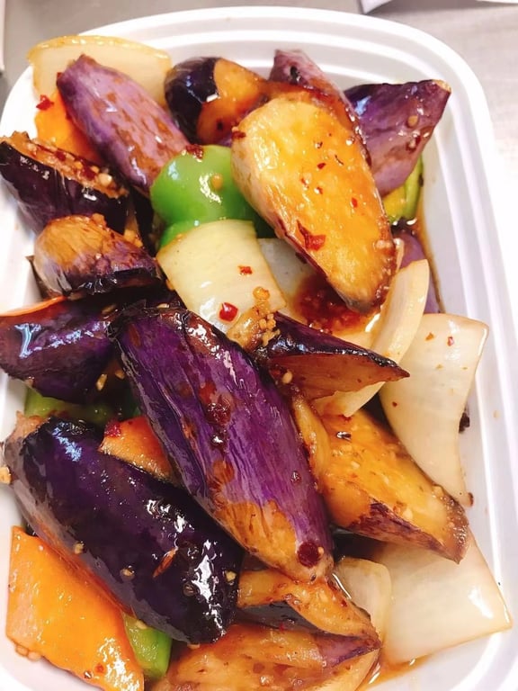 鱼香茄子 Eggplant in Garlic Sauce Image