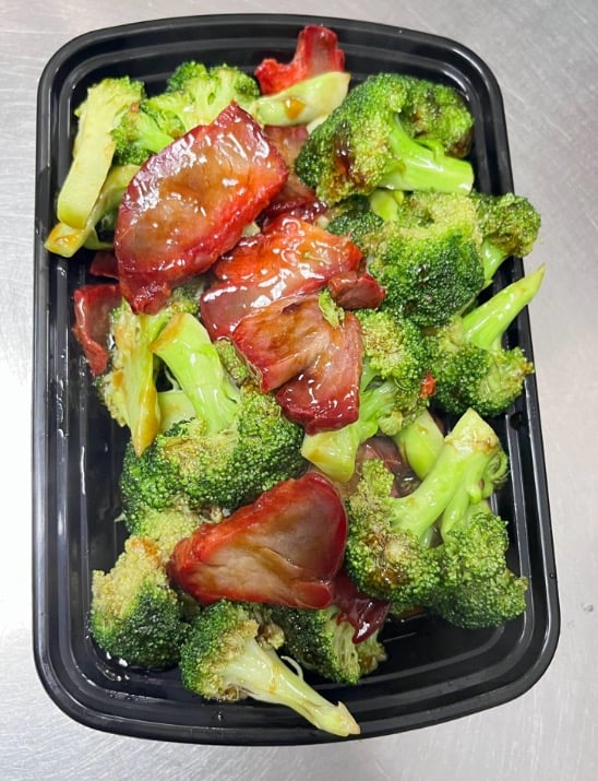L4. Roast Pork w. Broccoli