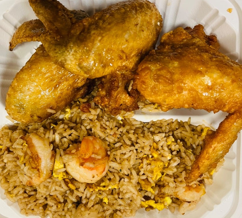 CW2. 3pc Chicken Wing with Shrimp Fried Rice