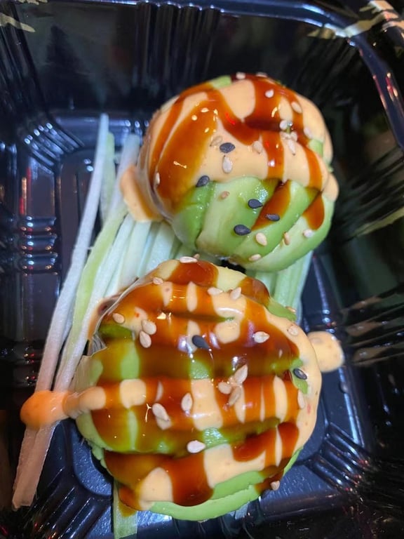 A23. Spicy Salmon Ball (4)