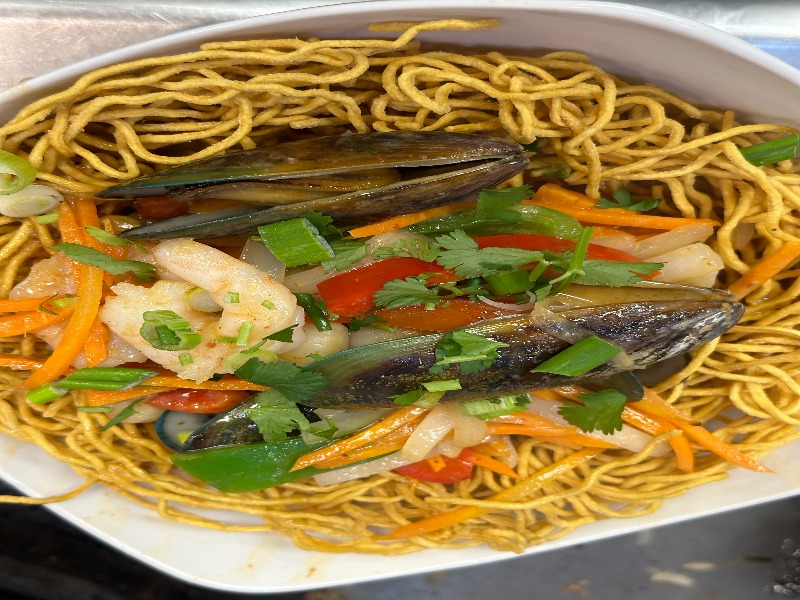 Seafood Curry with Crispy Noodles