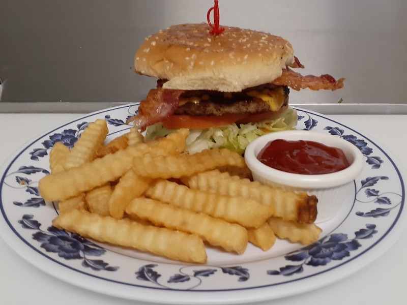 HAMBURGUESA Y PAPA