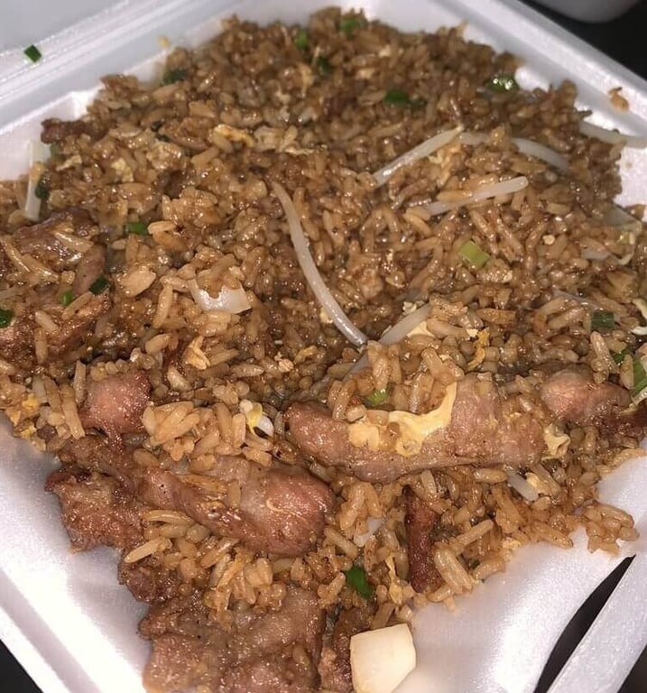 R2. Beef Fried Rice 牛炒饭