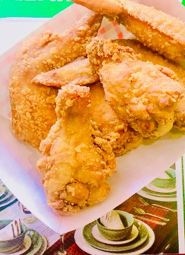 蒜香鸡翅 <br>Garlic Fried Chicken Wings