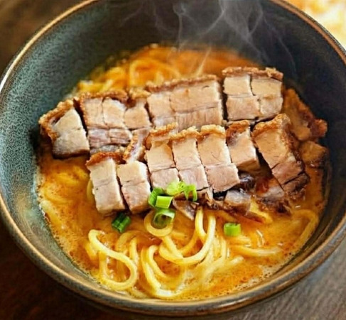 Khao Soi w/ Crispy Pork