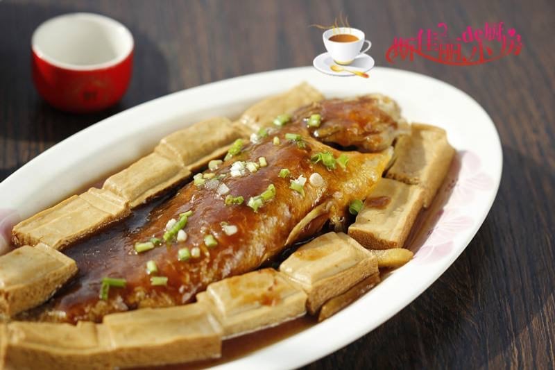 Braised Yellow Fish with Tofu 黄鱼焖豆腐