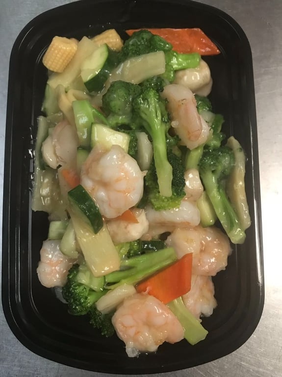 S4. Shrimp with Vegetable 蔬菜虾 Image