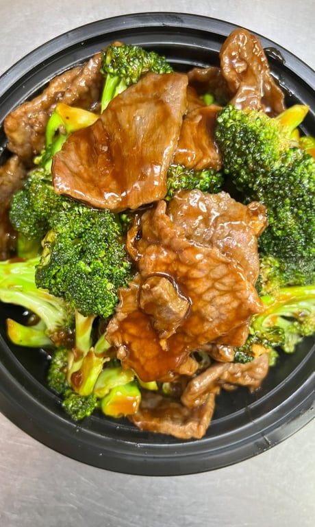 B 2. 芥蓝牛 Beef w. Broccoli