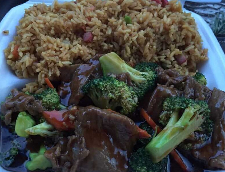 C10. Beef w. Broccoli