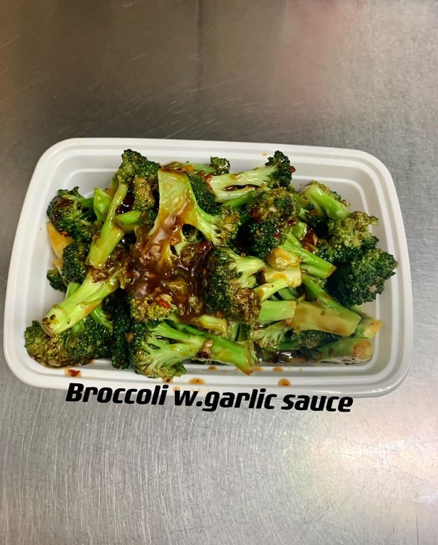 57. Broccoli w. Garlic Sauce