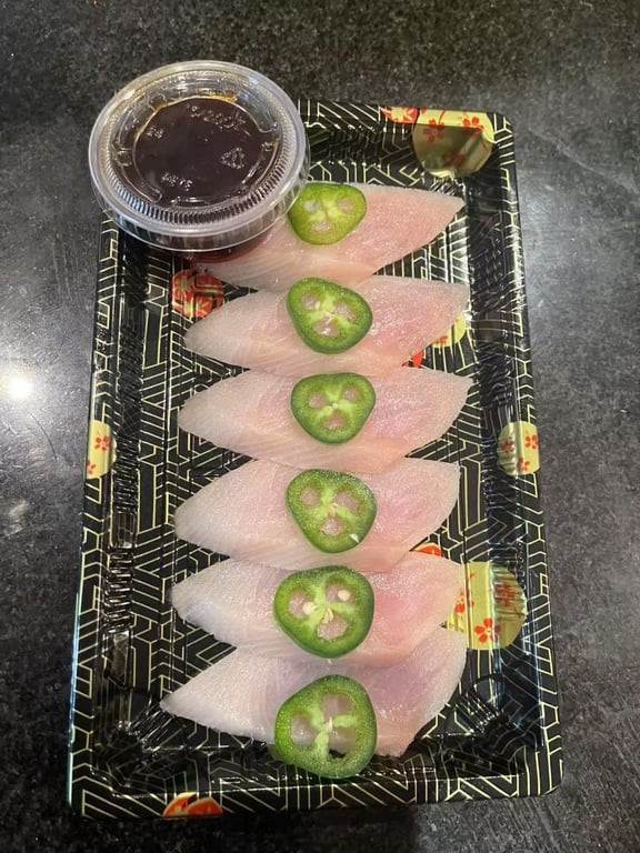 A29. Yellowtail Jalapeño (6 pcs)