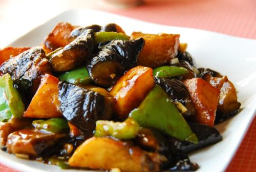 Stir-Fried Eggplant, Potato and Green Pepper  地三鲜