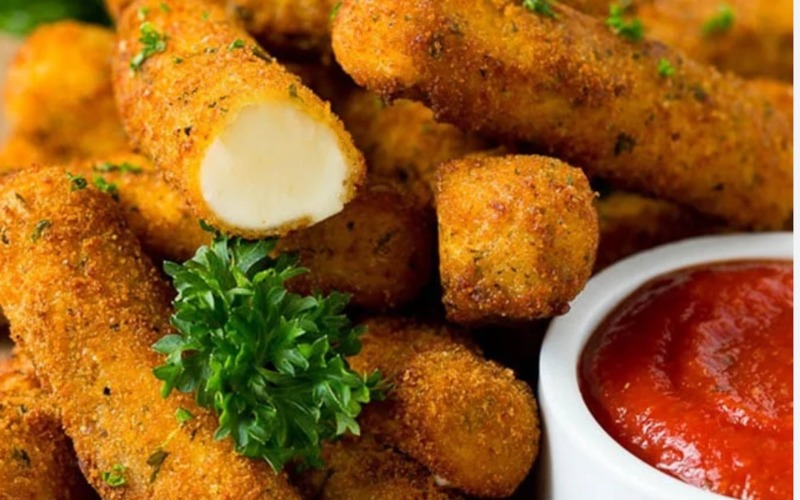 6 pc Mozzarella Cheese Sticks