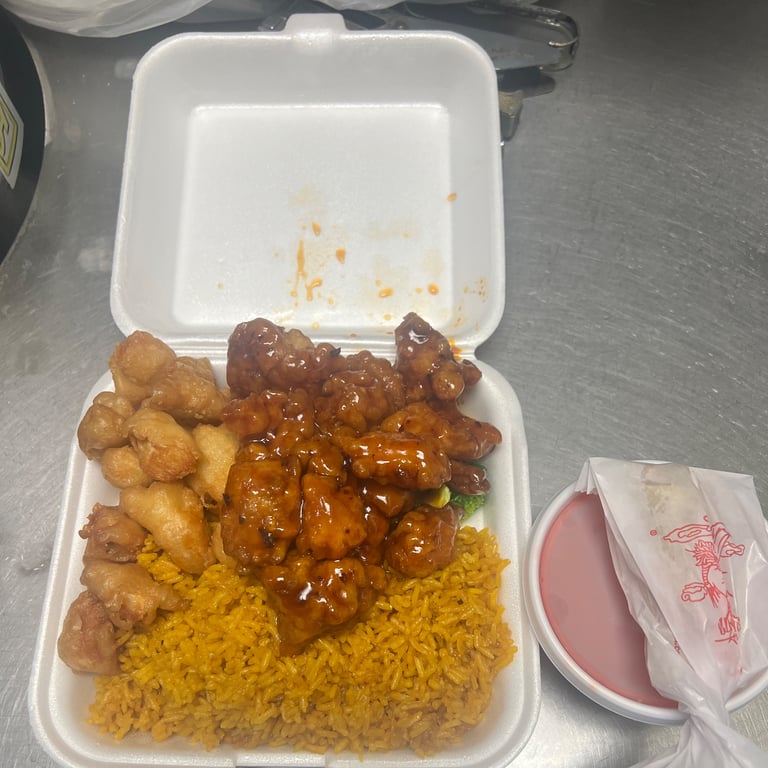 B1. General Tso's Chicken and Sweet Sour Chicken