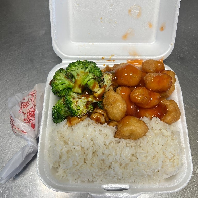 B9. Honey Chicken and Chicken Broccoli