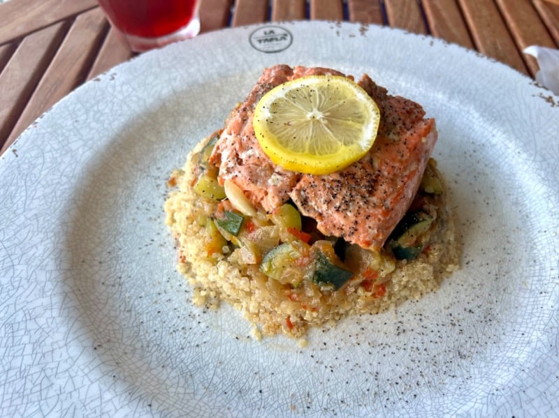 Wild salmon zucchini with quinoa