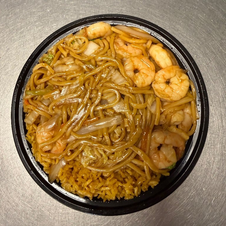 L 3. Chicken Lo Mein