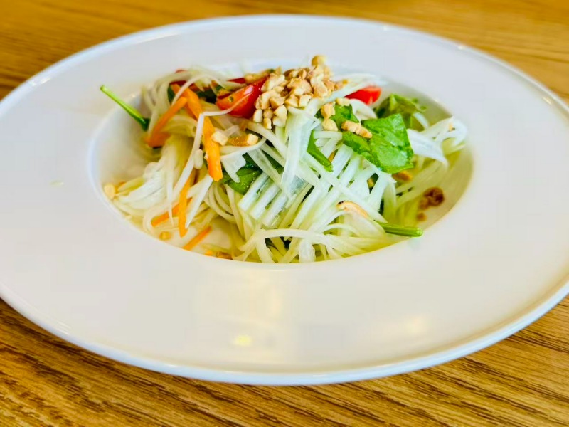 S6. Papaya Salad Vietnamese Style
