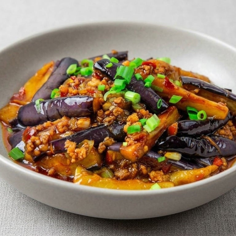 V4. 鱼香茄子 Eggplant w. Spicy Garlic Sauce