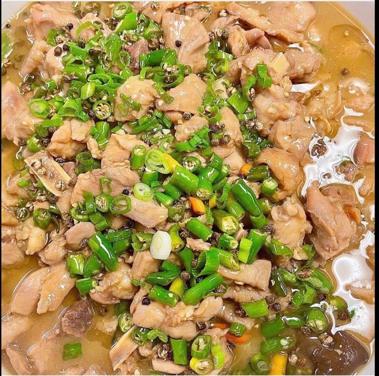 6. 青花椒嫩鸡 Bone-In Chicken with Jalapeno and Prickly Ash