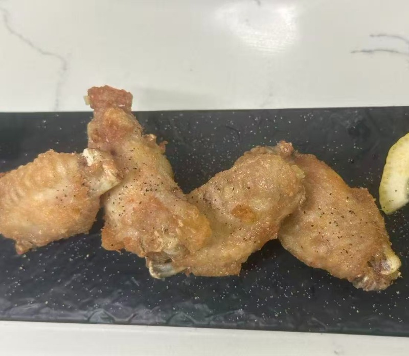 Deep-Fried Salt & Pepper Chicken Wings (8 pcs)