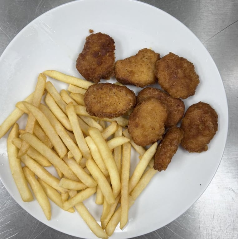 Chicken Nuggets (8)
