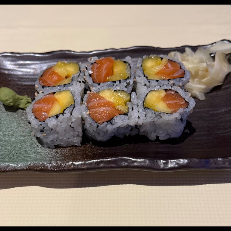 C11. Salmon Mango Roll