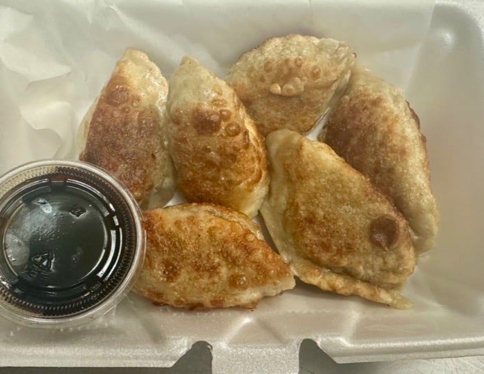 Pork Pot Stickers (6 pcs)