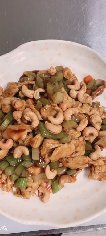 59. Chicken w. Cashew Nuts