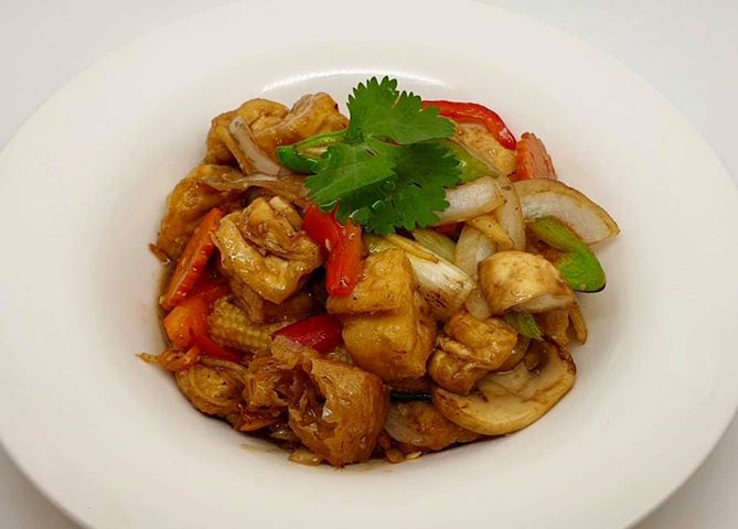 E7. Wok Cashew Nut (Pad Med Ma Muang)