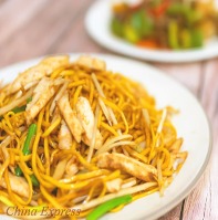 L8 Chicken Lo Mein Lunch鸡捞面