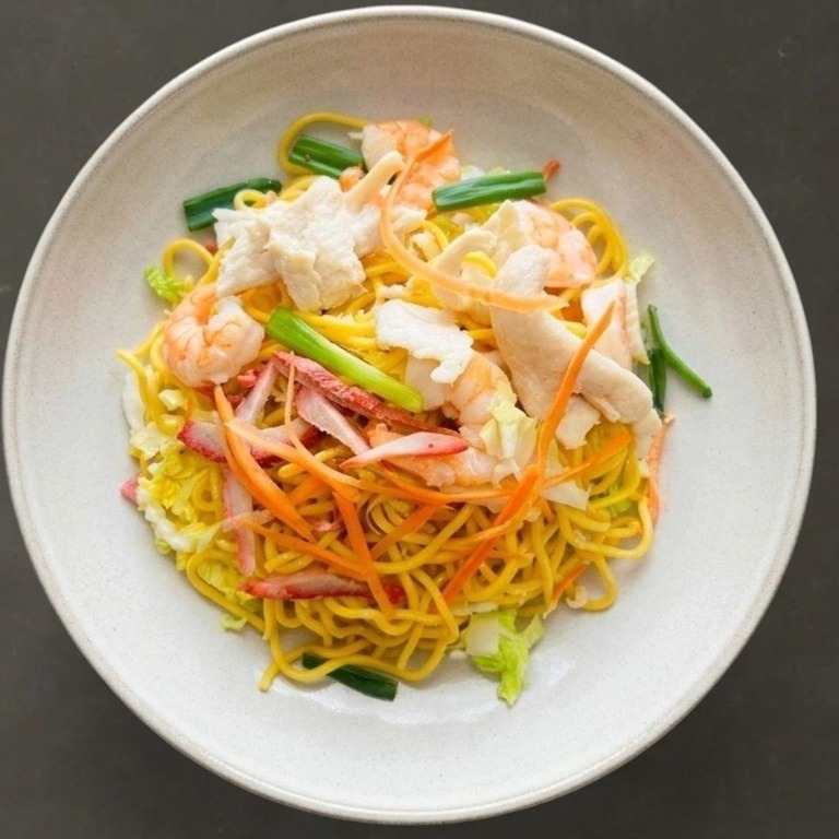 22. 本楼炒饭 <br>House Special Fried Rice