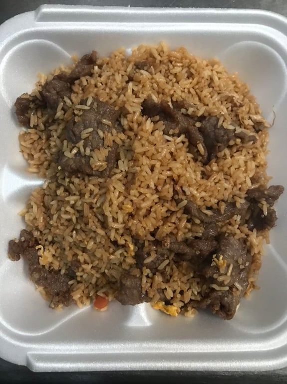 FR4. Beef Fried Rice 牛炒饭