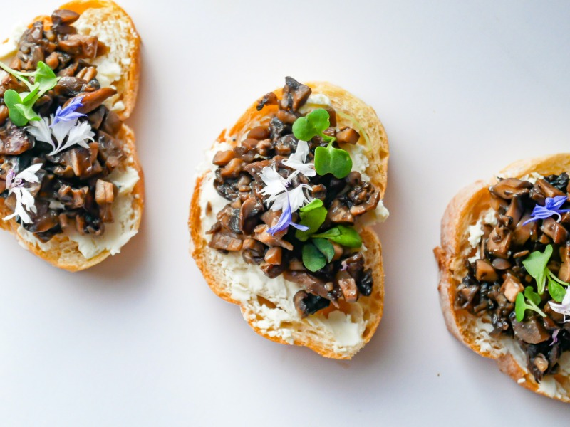 Crostini Champignons à la truffe