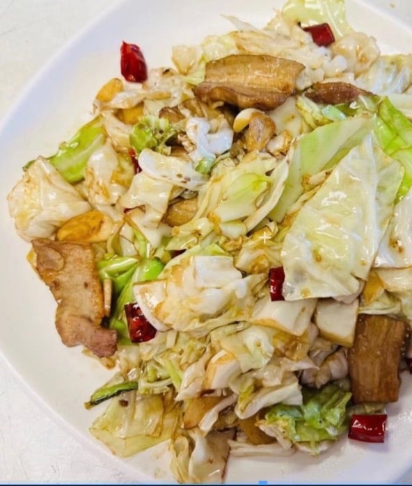 92. Spicy Sauteed Cabbage<br>手撕包菜