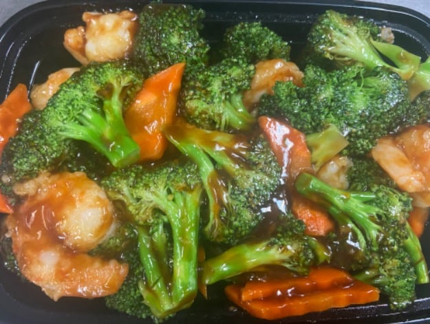 68. Shrimp w. Broccoli